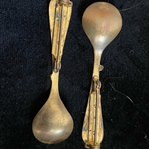 Vintage Set of Cloisonné Spoon Pins, Unique! - Picture 2 of 2